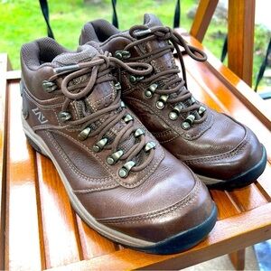 New Balance Women's Walking Hiking Trail Shoes WW978GT Lace Up Size 6.5M